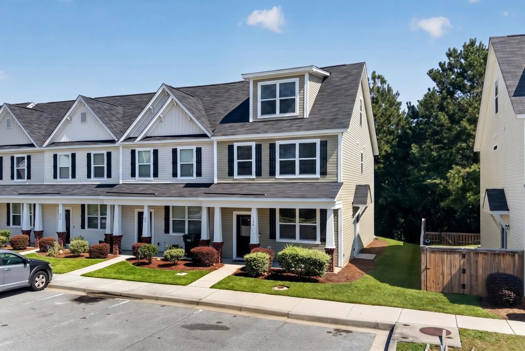 194 Woodward Road, Goose Creek