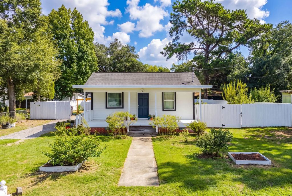4718 Ivydale Drive, North Charleston