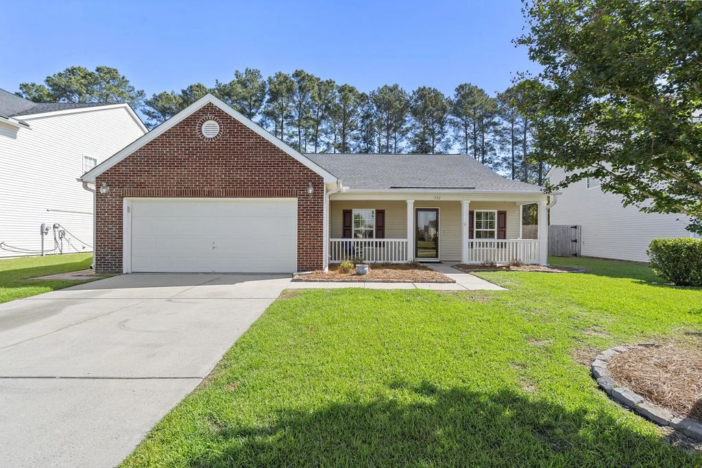 332 Southport Drive, Summerville