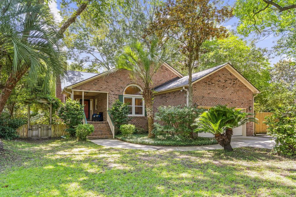 906 Travers Drive, Charleston