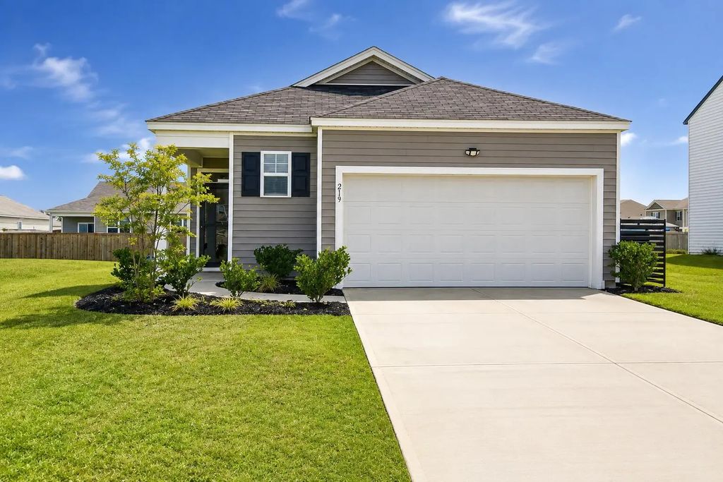 219 Watersglen Drive, Summerville