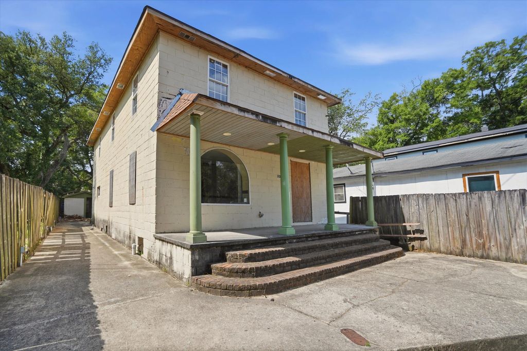 2111 Atlas Street, North Charleston