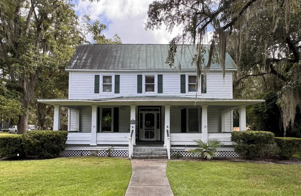 532 Pinckney Street, McClellanville