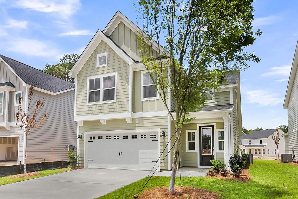 607 Crosswick Street, Summerville