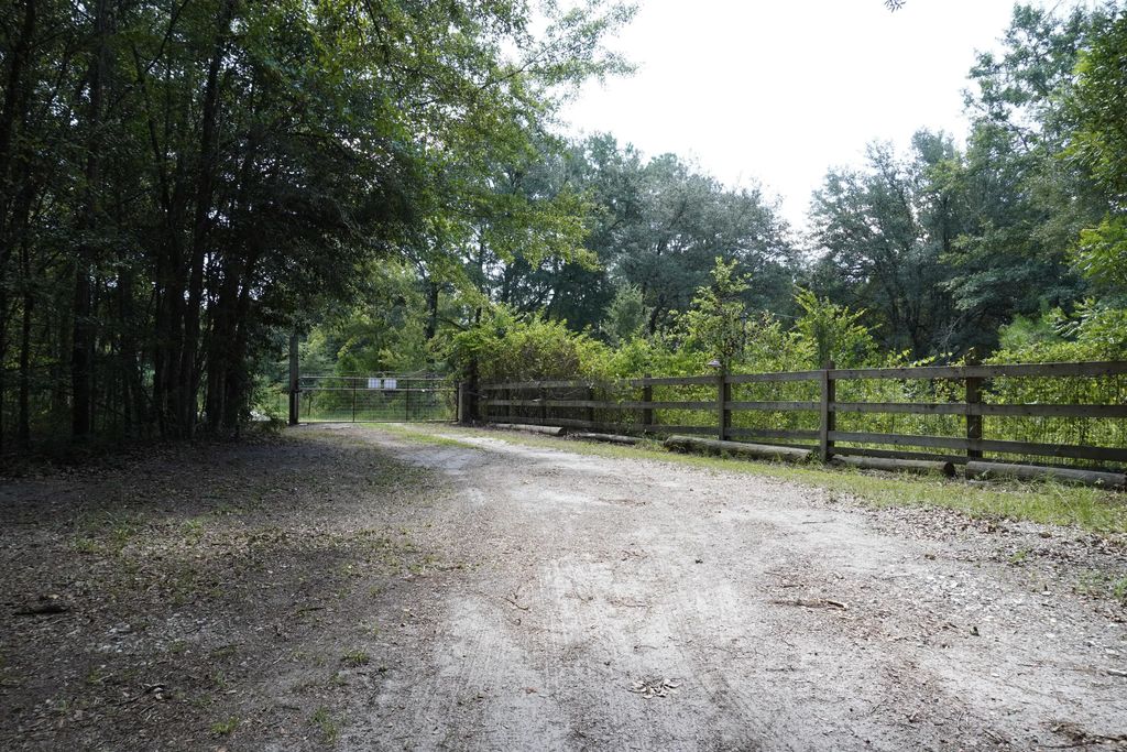 189 Indian Oaks Lane, Cottageville