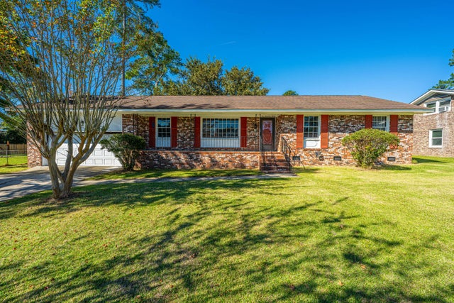 Photo of 112 Swan Drive, Summerville SC