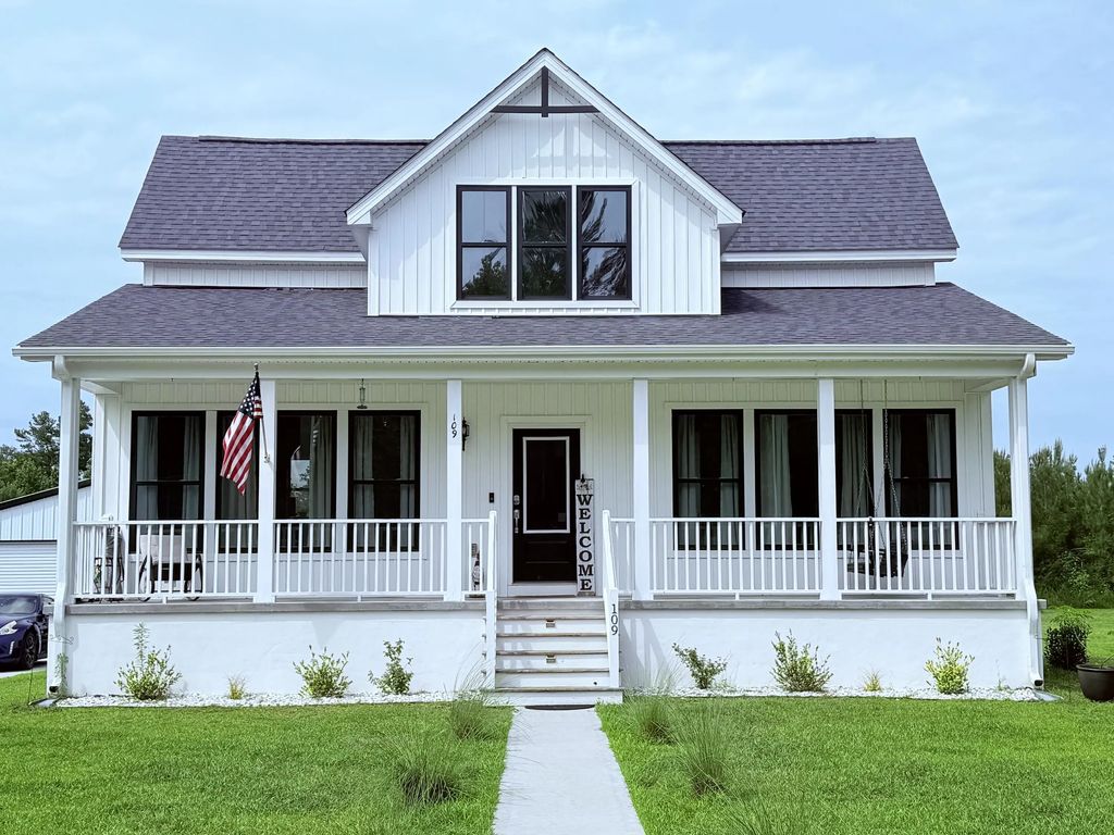 109 Dotson Street, Harleyville