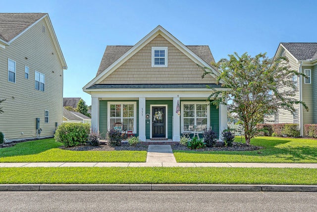 Photo of 111 Foxglove Avenue, Summerville SC