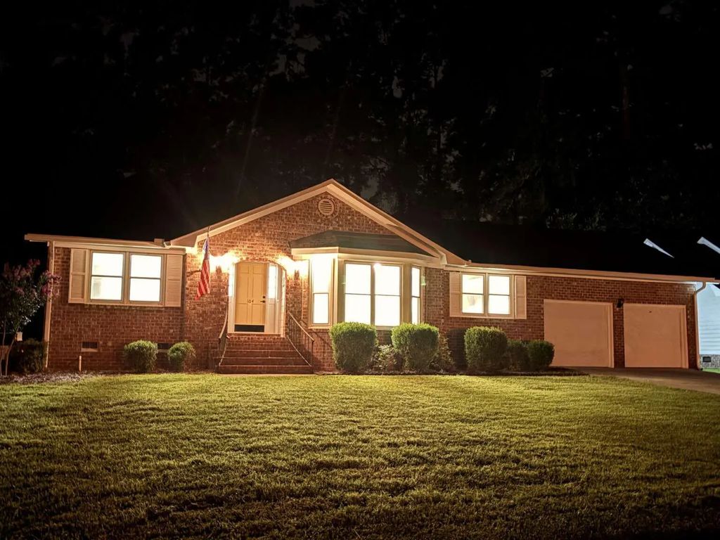104 Blue Heron Drive, Summerville
