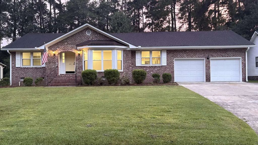 104 Blue Heron Drive, Summerville