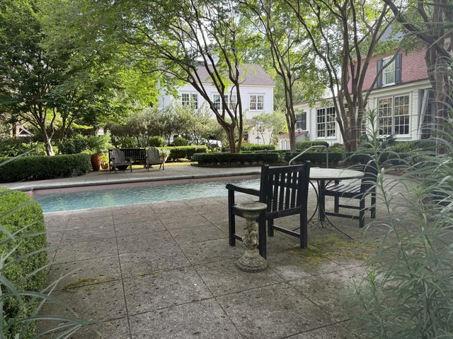 Photo of 1299 Old Towne Road, Charleston SC