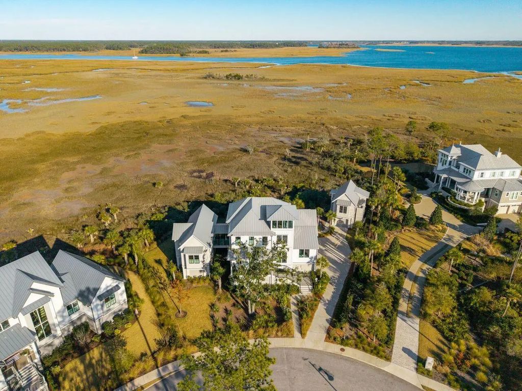 280 Captain Goddard Road, Daniel Island