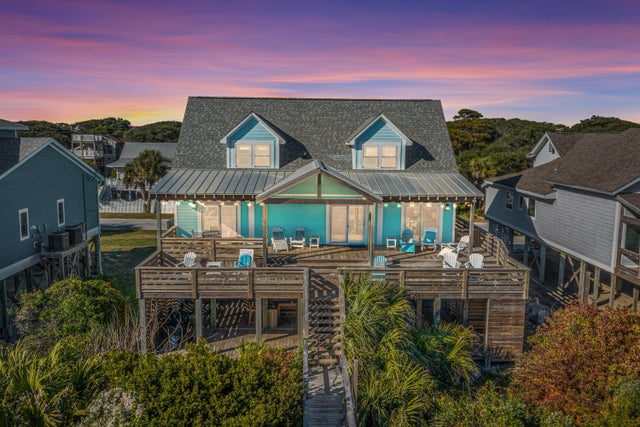 Photo of 909 E Arctic Avenue, Folly Beach SC