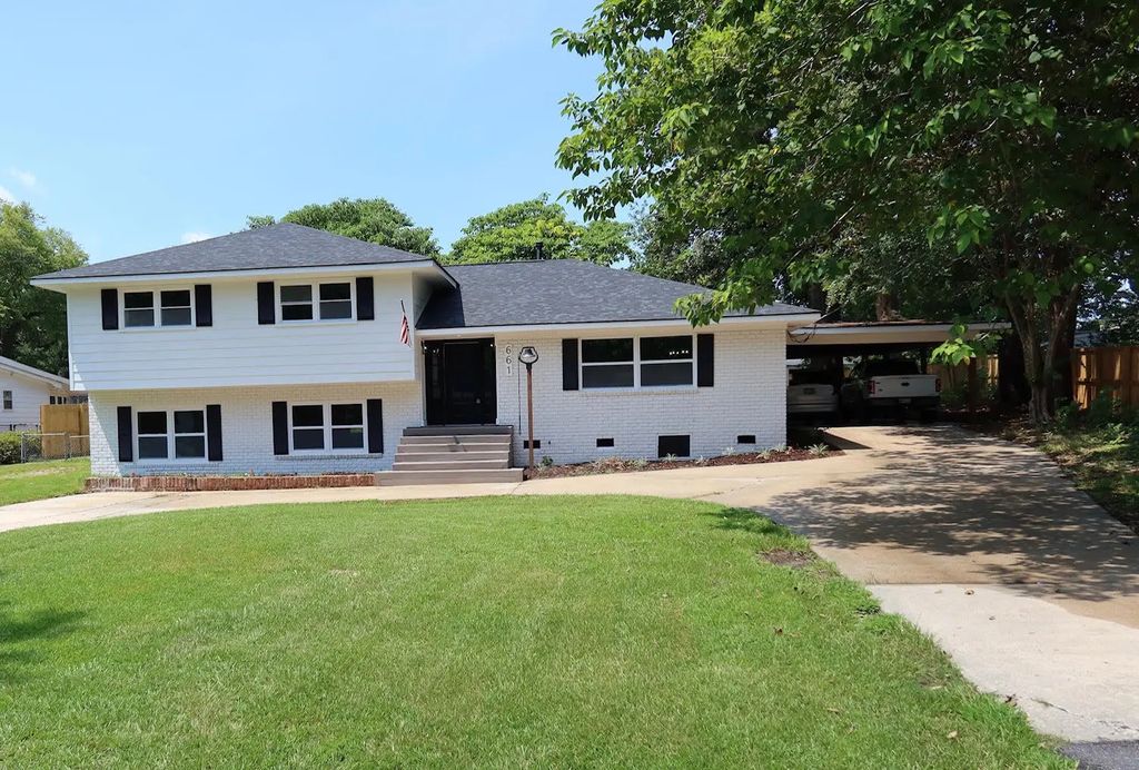 661 Wantoot Boulevard, Charleston