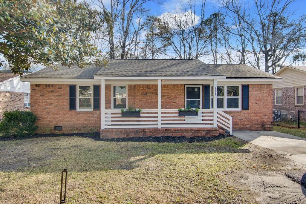 1028 Orleans Road, Charleston