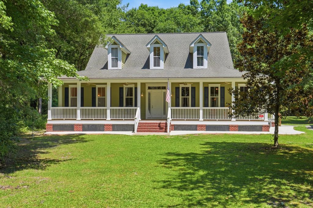 1404 Leisure Drive, Summerville