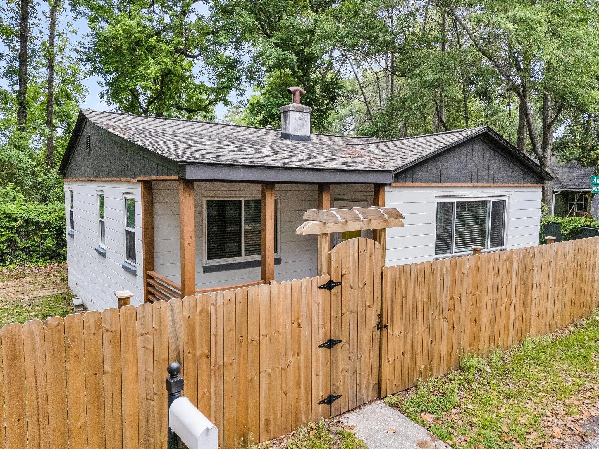 Photo of Listing #25012847