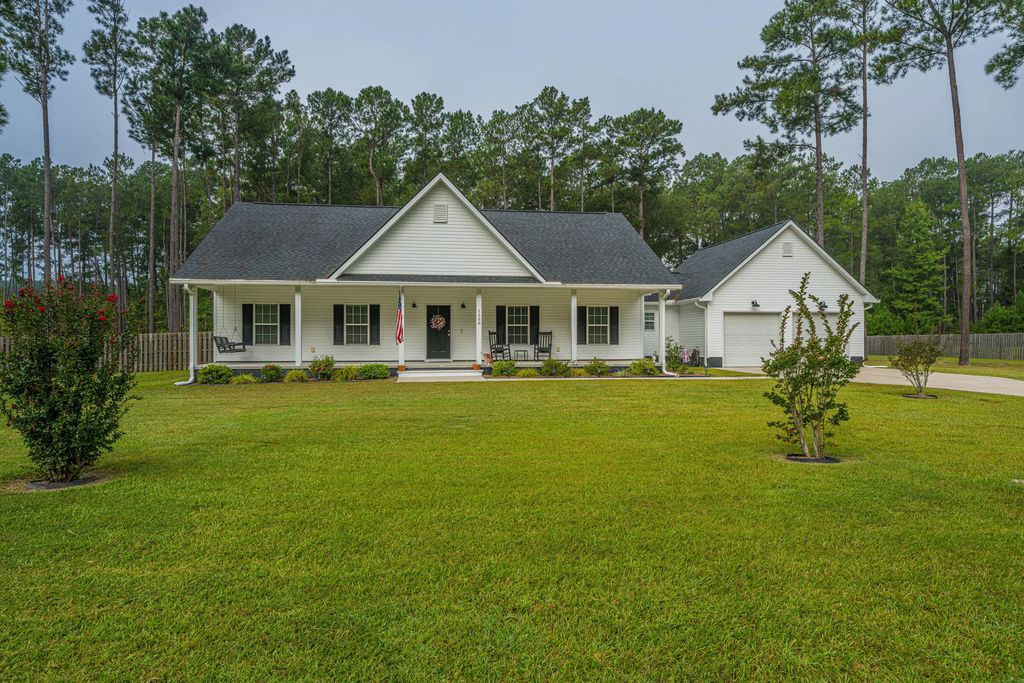 1288 Carter Road, Ridgeville