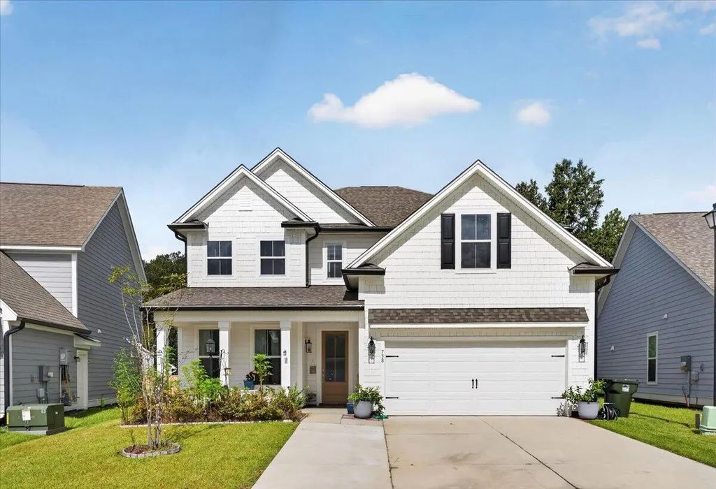 738 Opal Wing Street, Moncks Corner