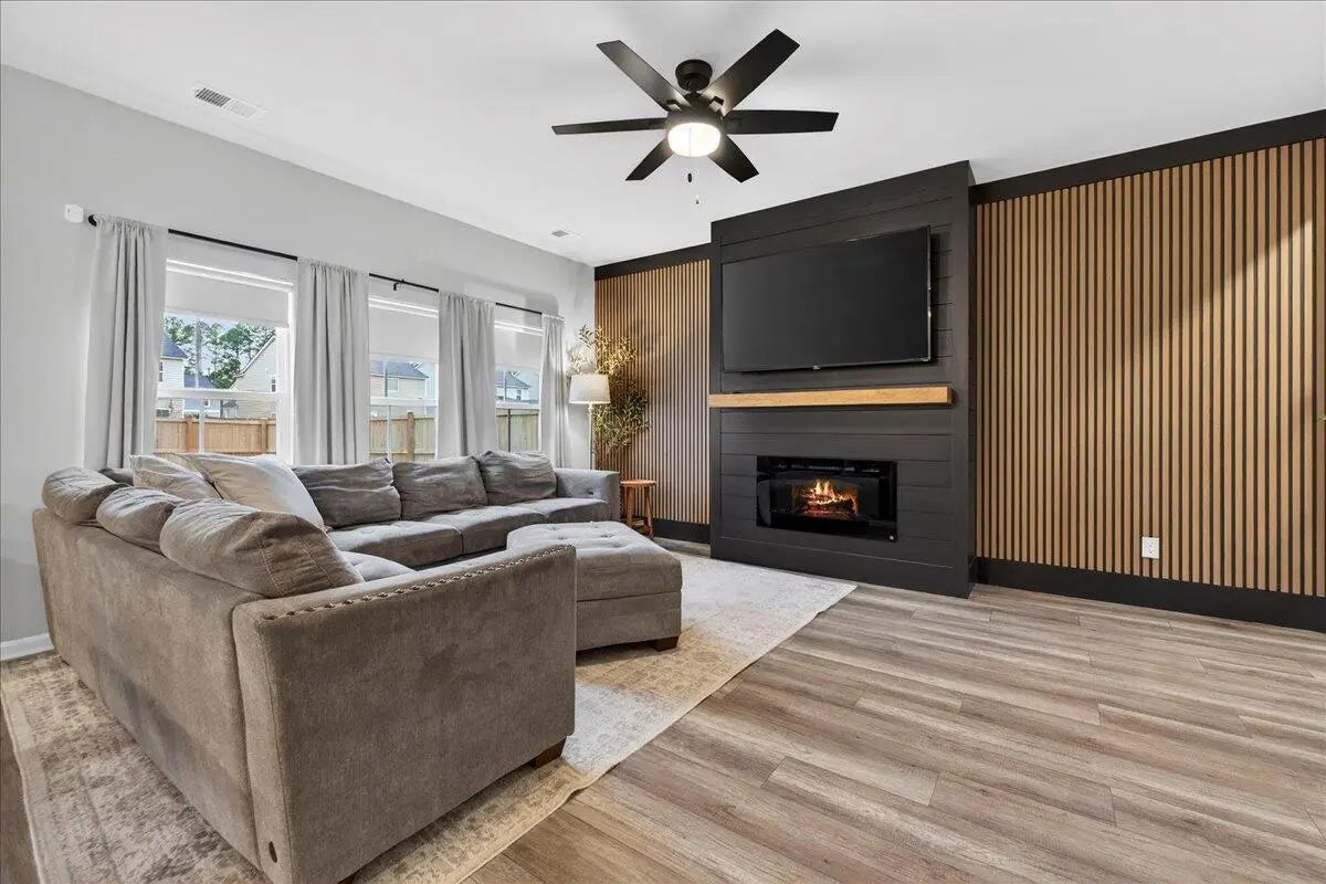 Photo of Listing #26001330