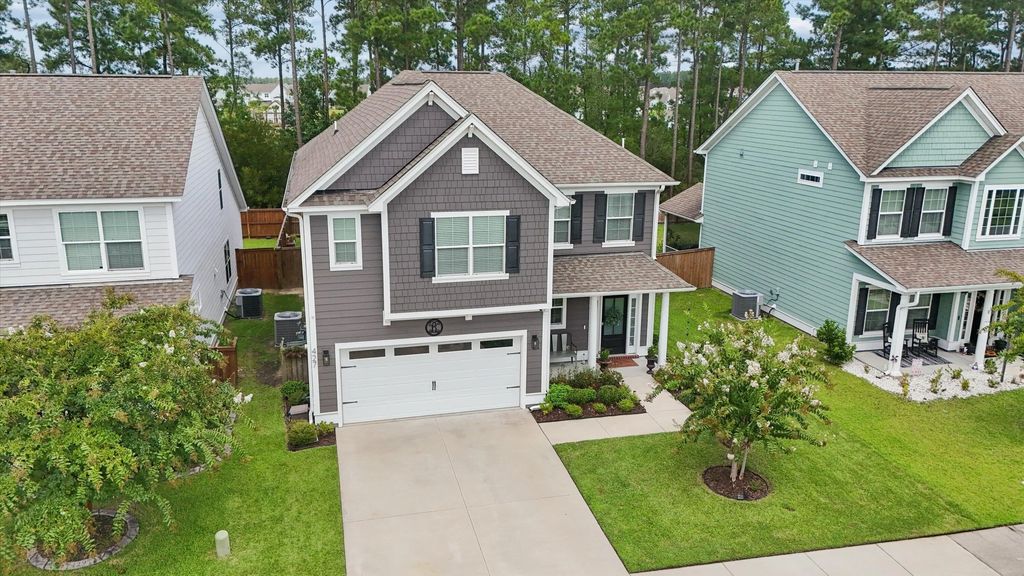 427 Whispering Breeze Lane, Summerville