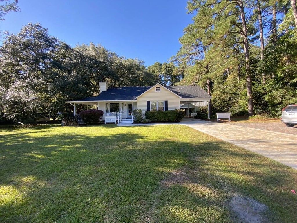 814 N Cedar Street A & B, Summerville