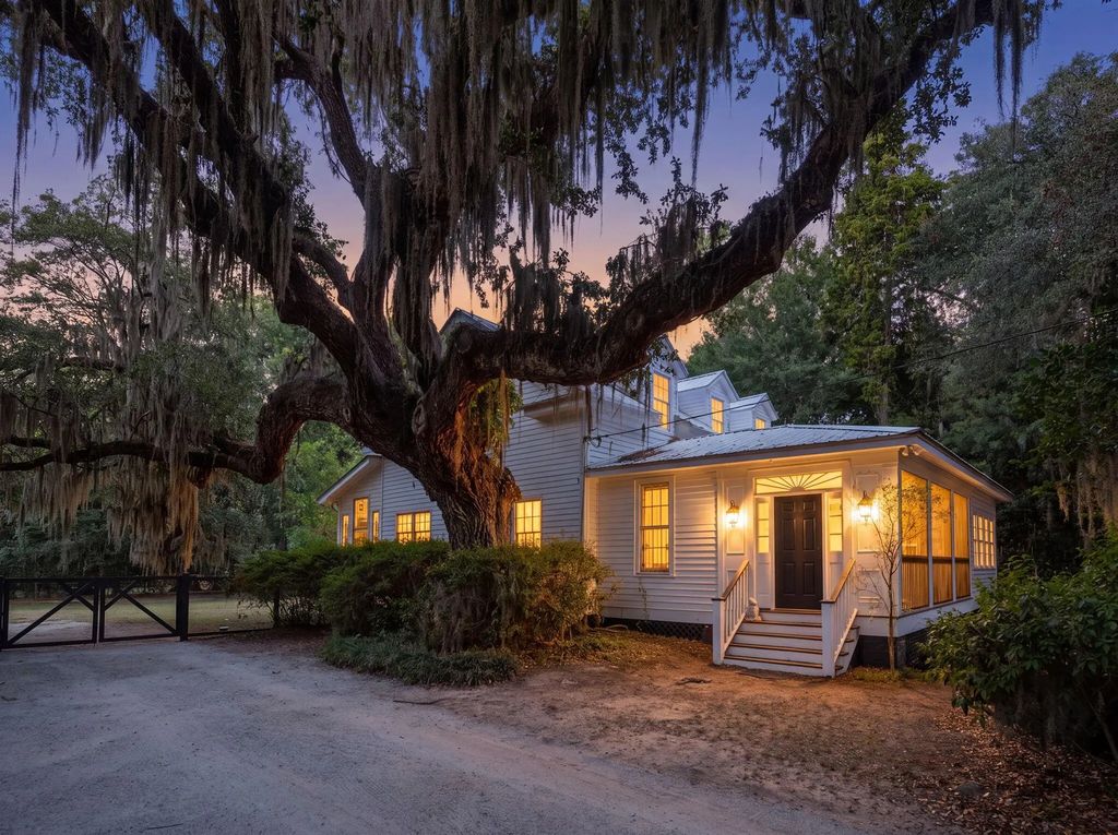2518 Grace Chapel Road, Wadmalaw Island