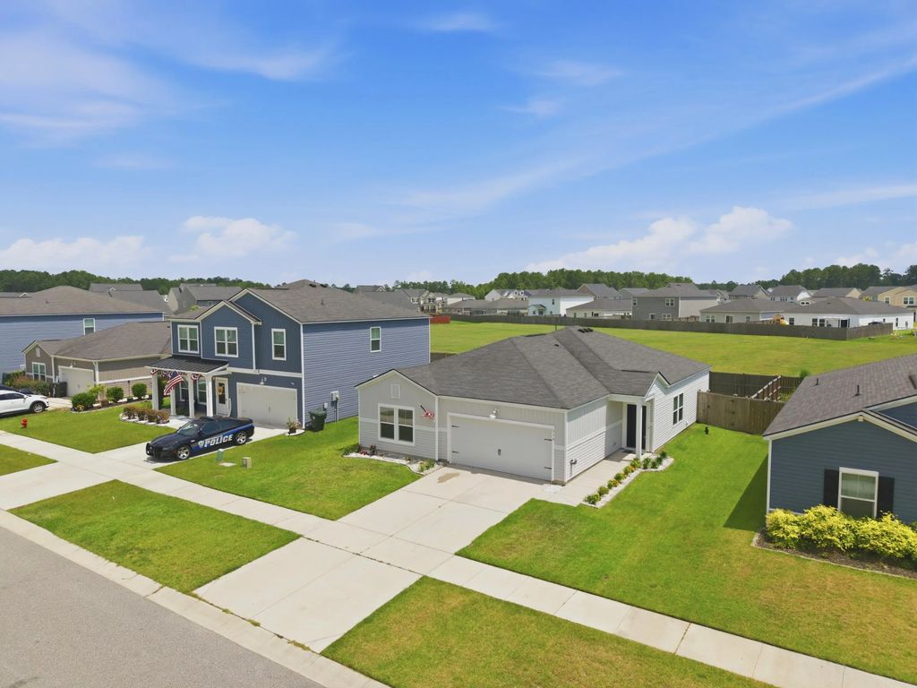 514 Spanish Wells Road, Summerville