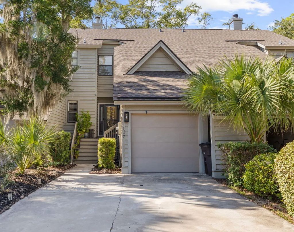 1043 Marsh Court Lane, Mount Pleasant
