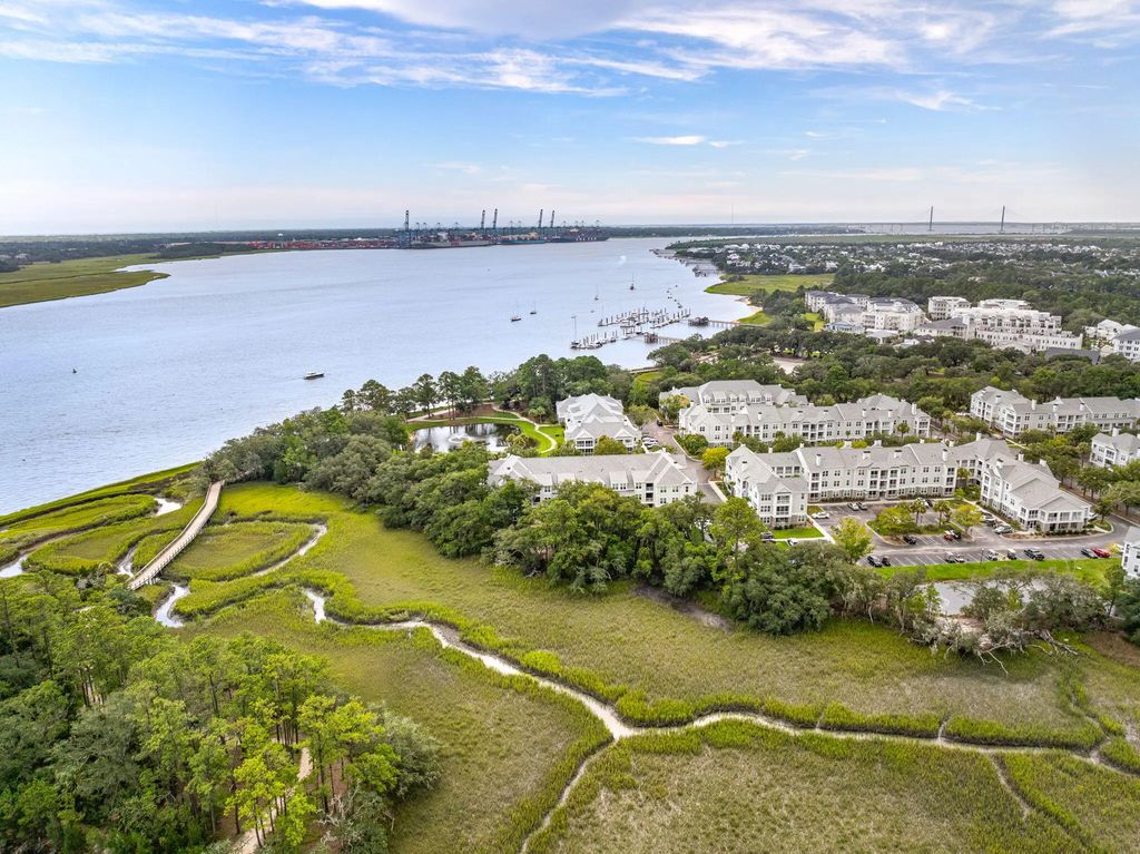 130 River Landing Drive 6102, Charleston