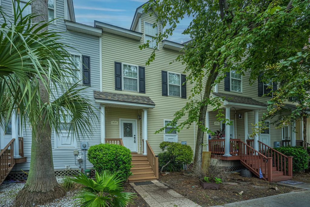 4733 Arco Lane, North Charleston