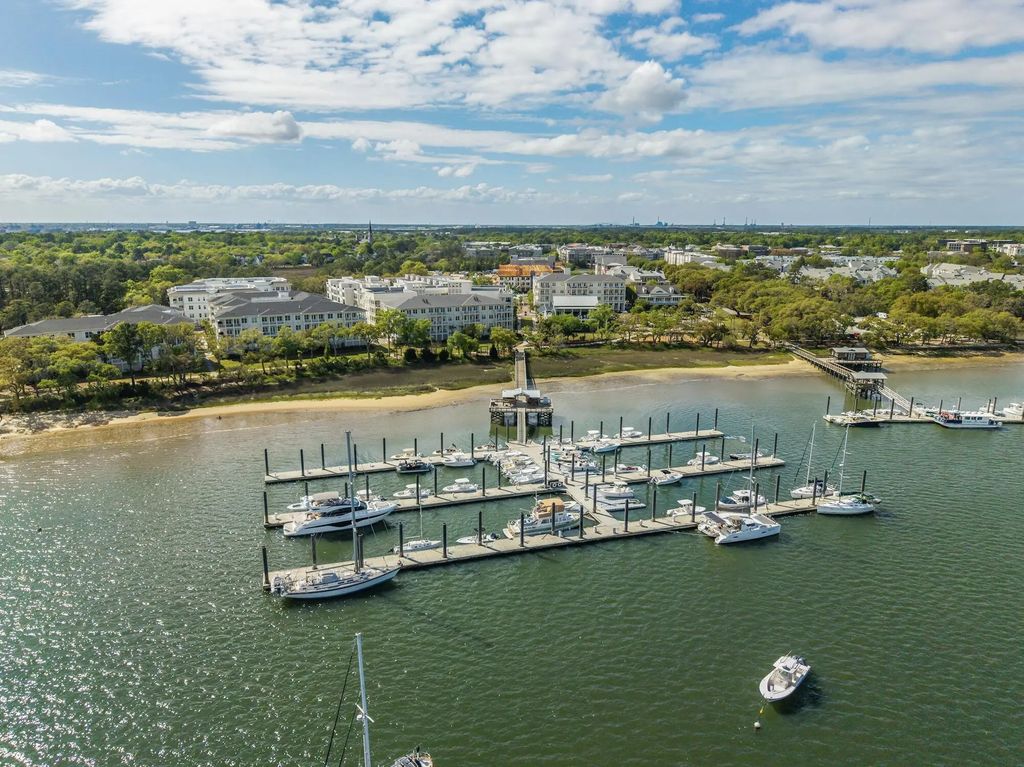 200 River Landing B 403, Charleston
