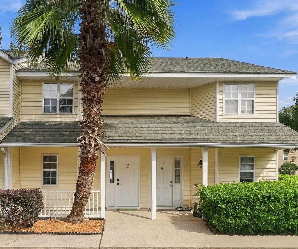 270 Stefan Unit 11-e, Charleston