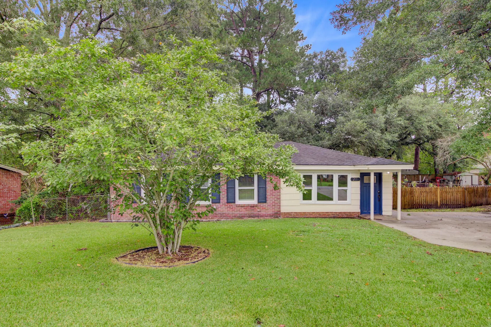 Photo of Listing #25022182