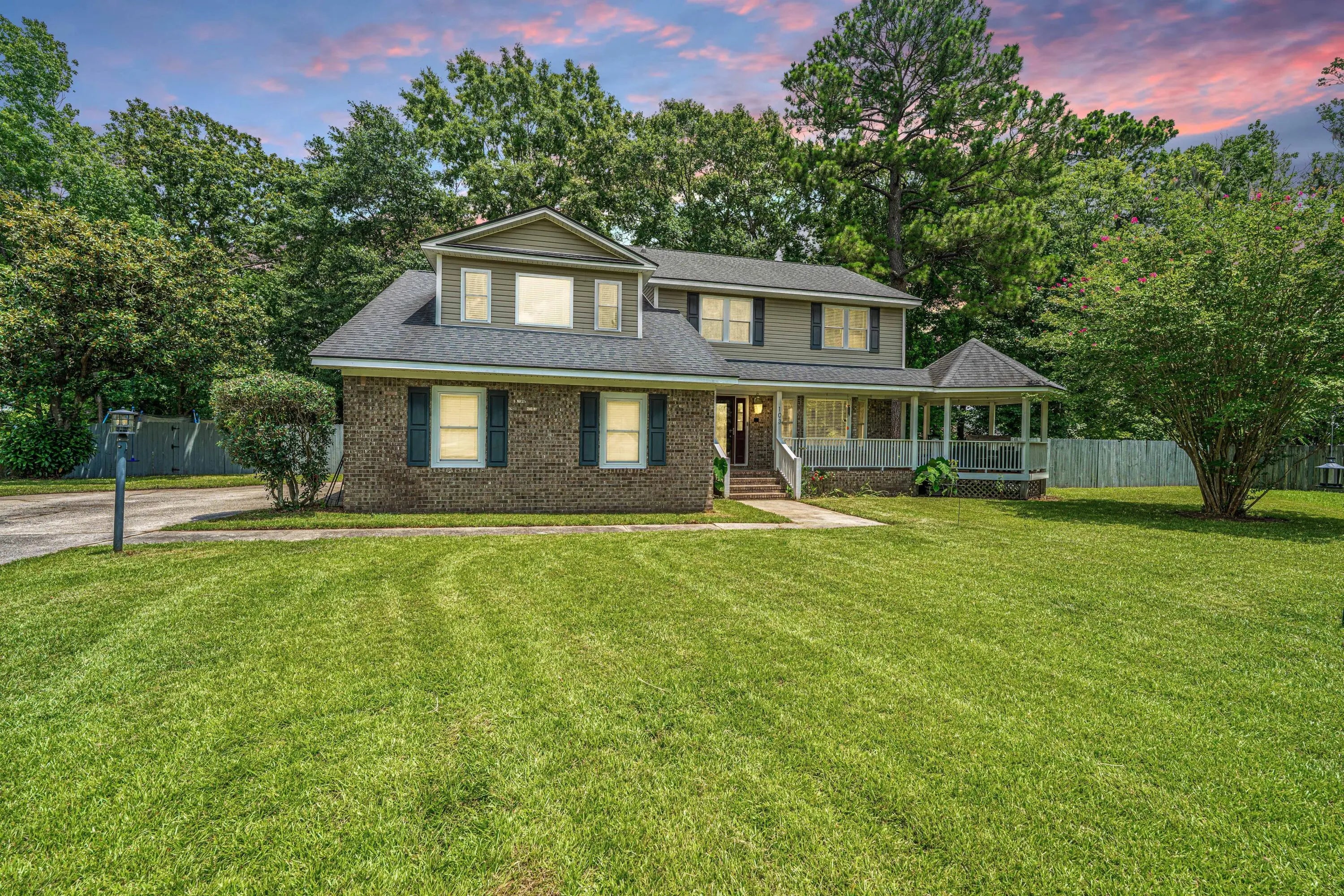 Photo of Listing #25019596