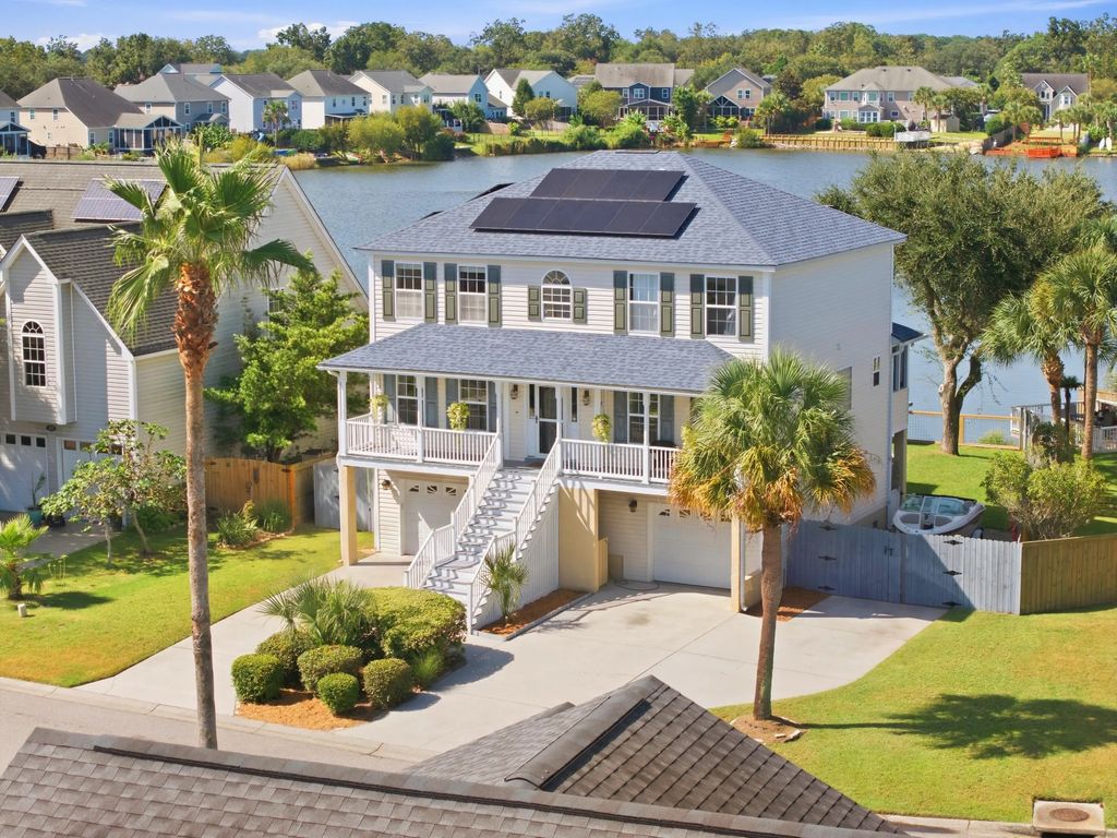 1106 Clearspring Drive, Charleston