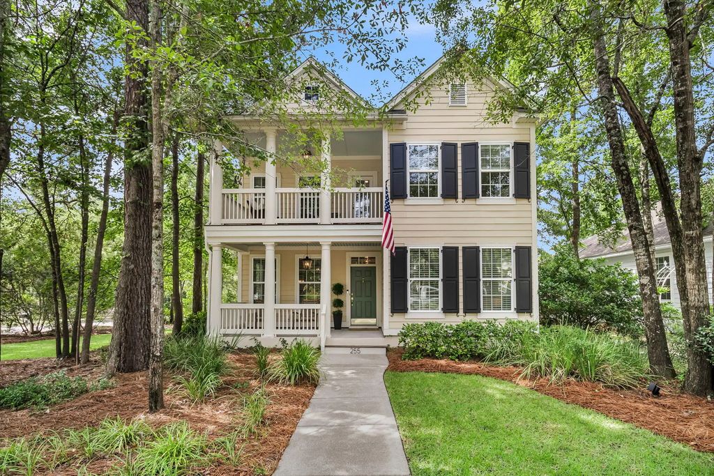 255 Hundred Oaks Parkway, Summerville