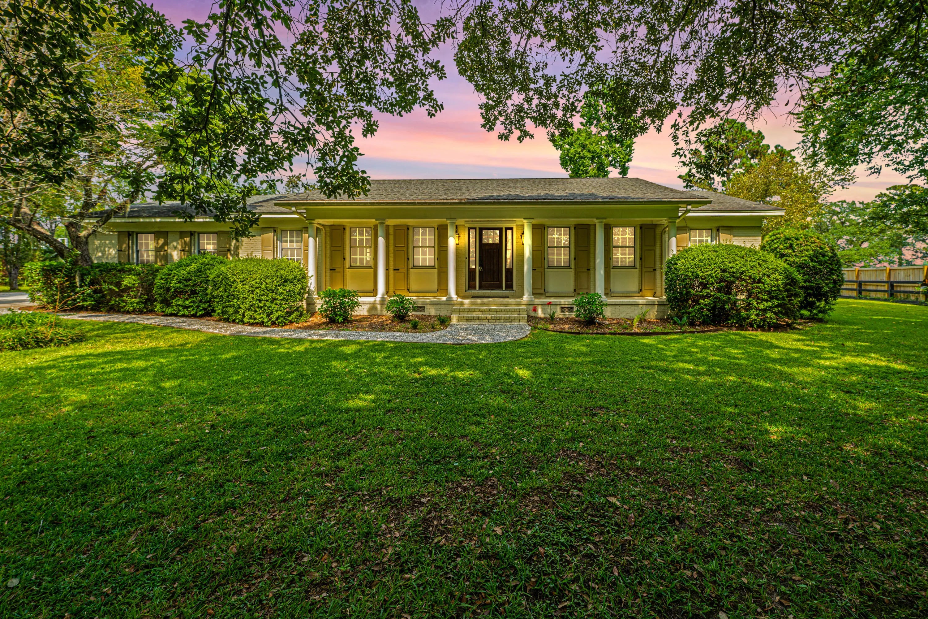 Photo of Listing #25025769