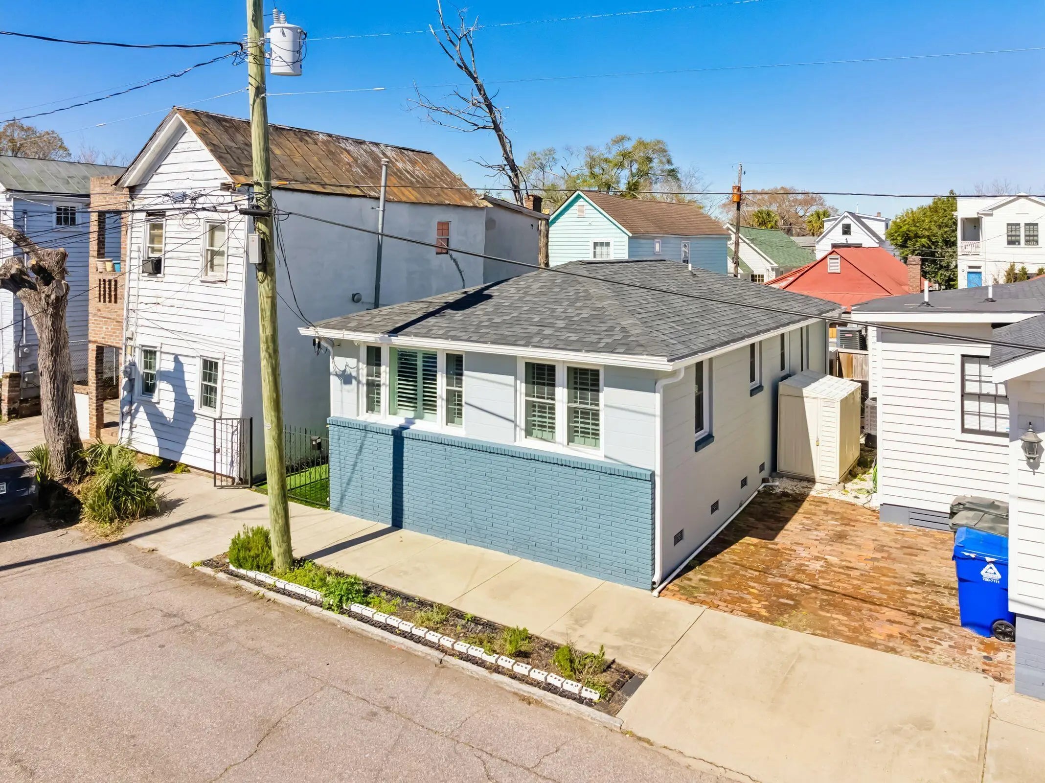 Photo of Listing #25000256