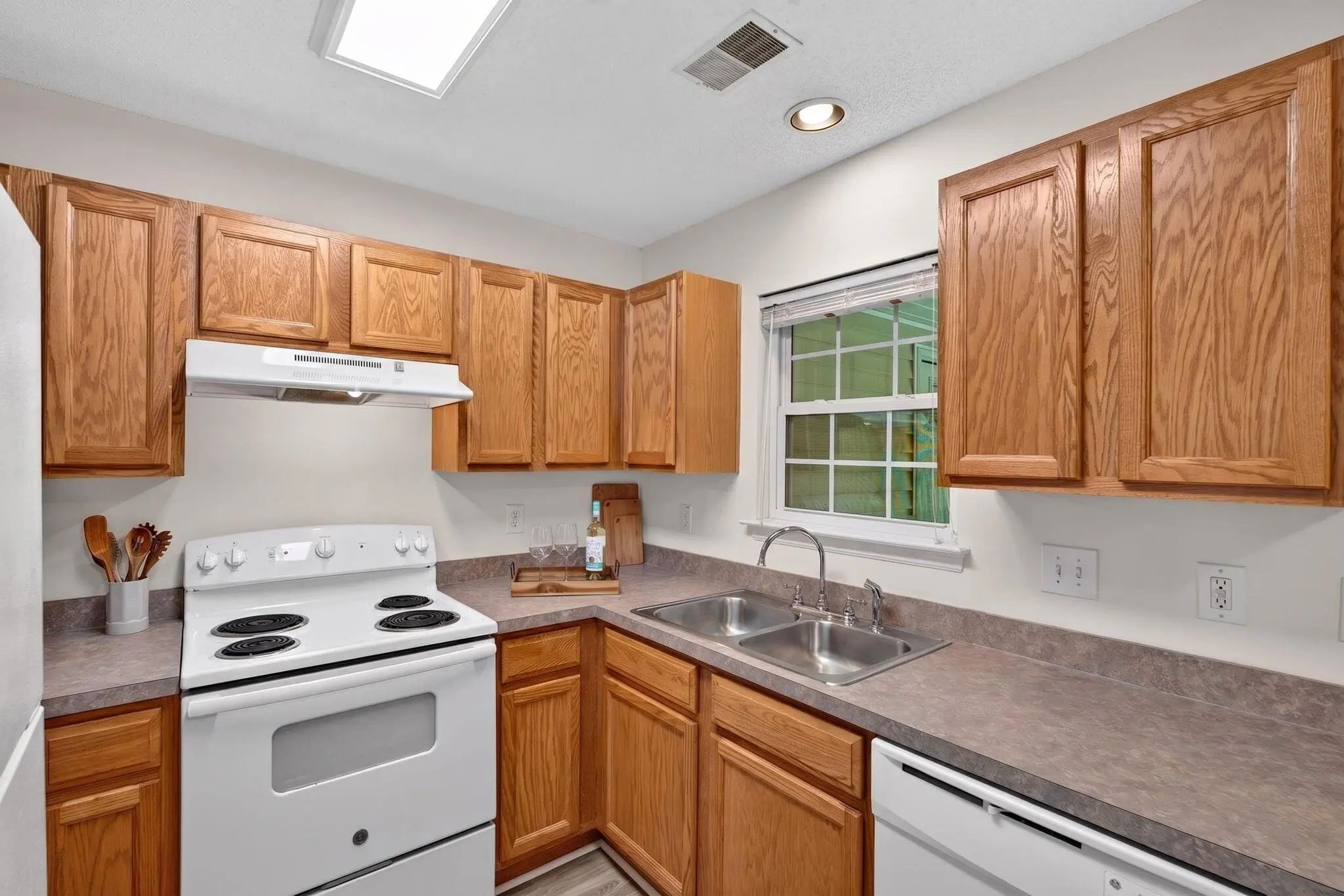 303 Tree Branch Circle, Summerville, SC, 29483