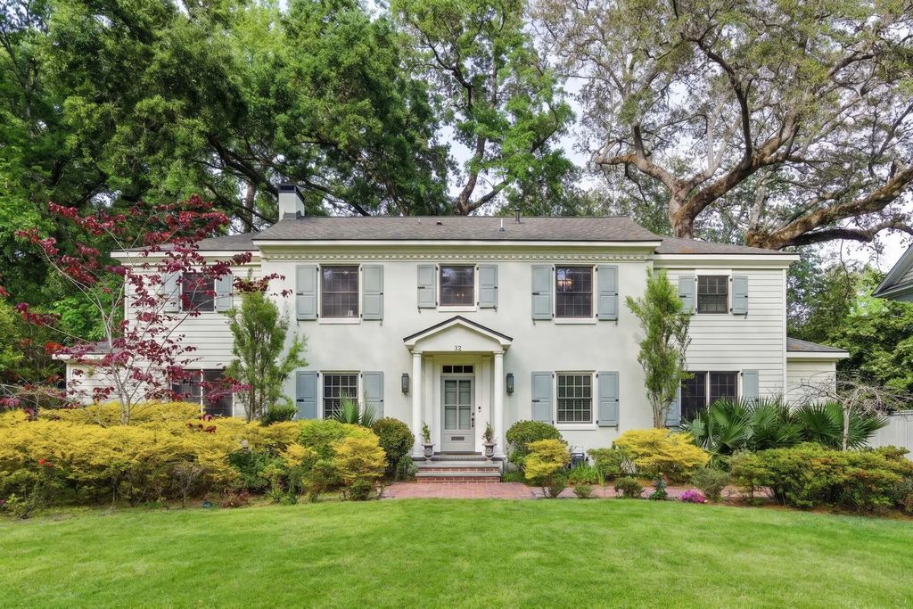 32 Jamestown Road, Charleston