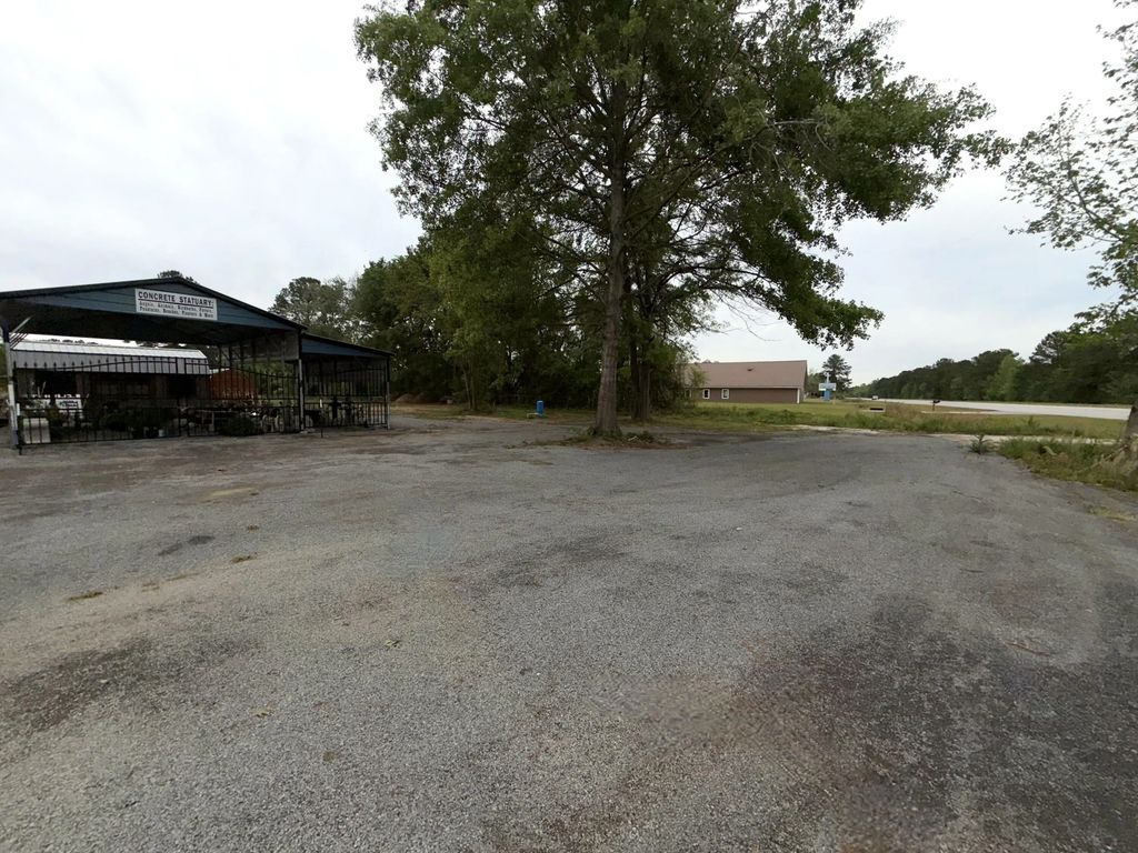 3268 N U.s. Highway 52, Saint Stephen