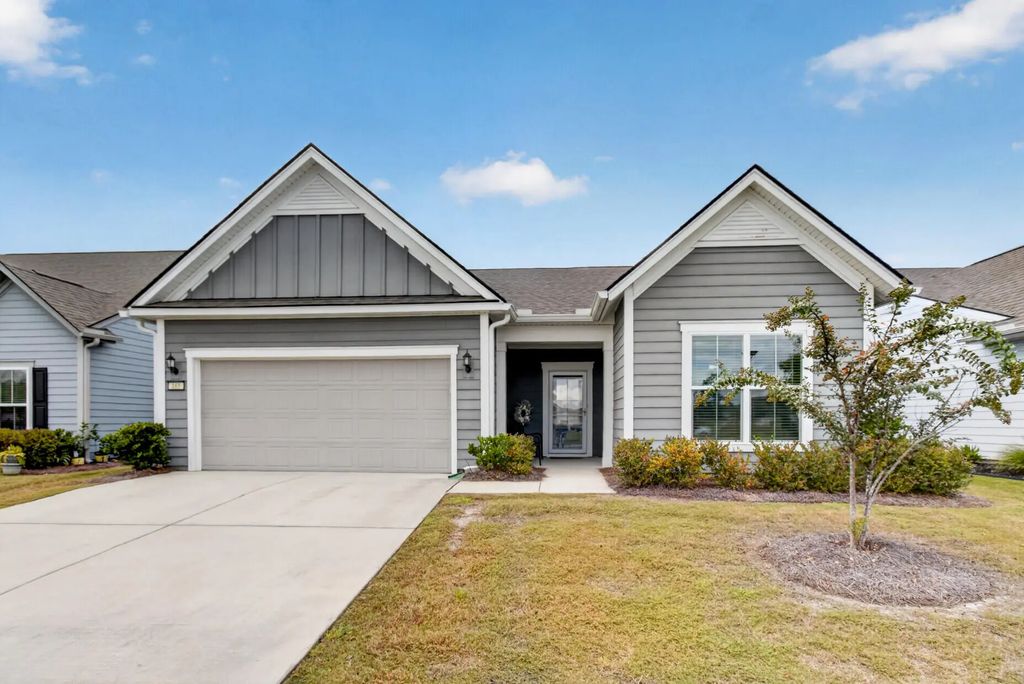 165 Garden Gate Way, Summerville