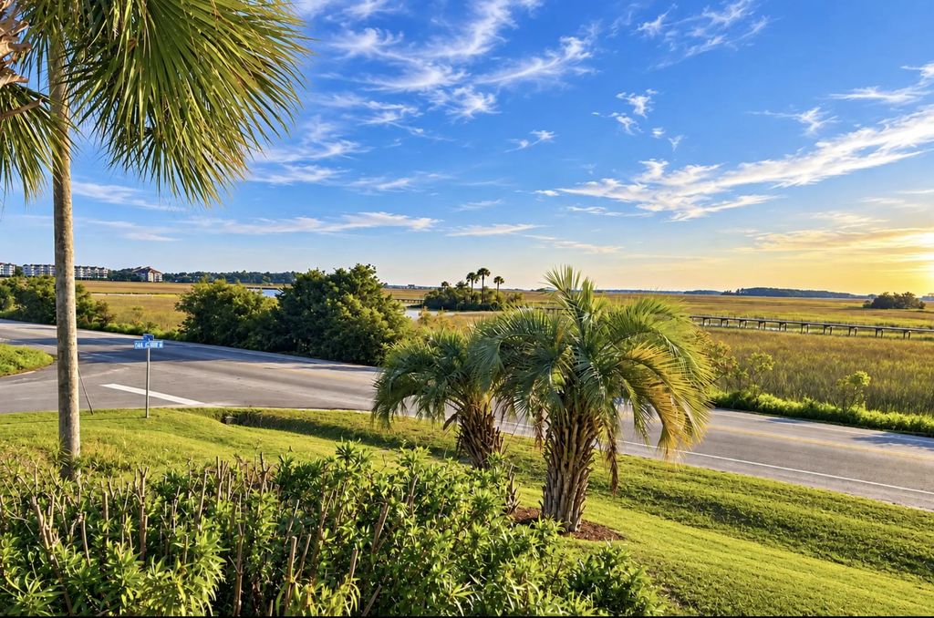 2262 Folly Road 2j, Charleston
