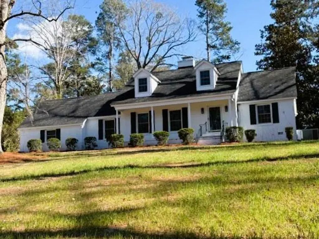 289 Brookside Drive, Orangeburg