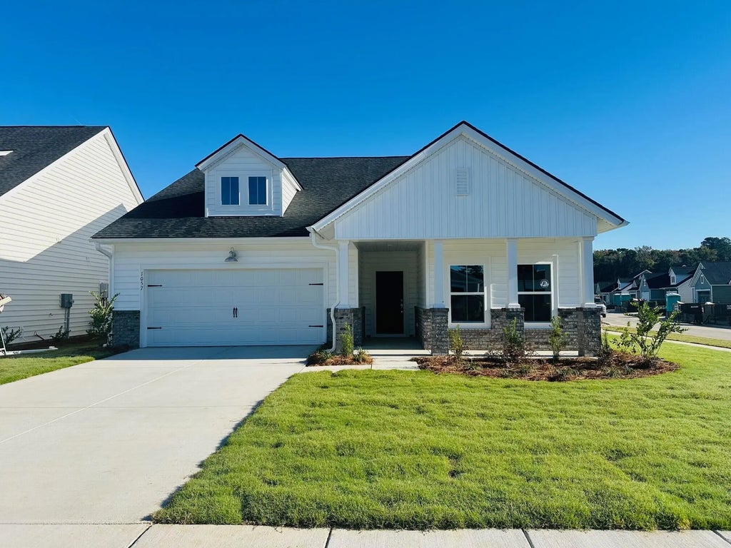1057 Tulip Shell Street, Summerville