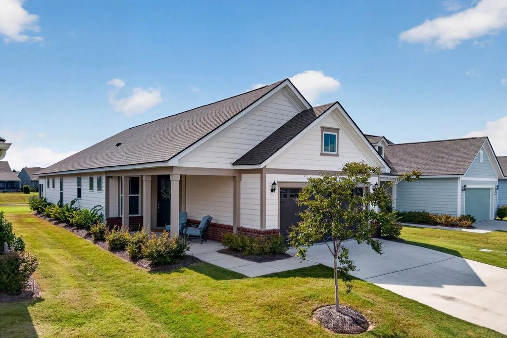 333 Dahlia Row Drive, Summerville