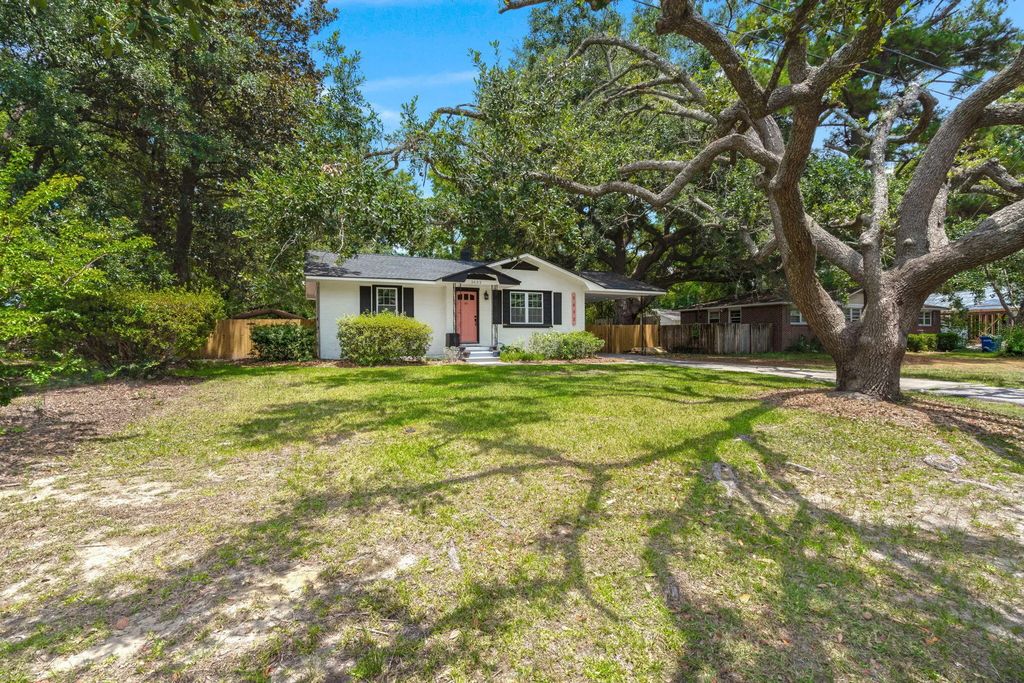 2632 Ridgewood Avenue, Charleston