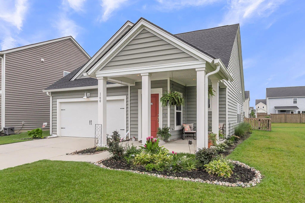 160 Greenbelt Court, Summerville