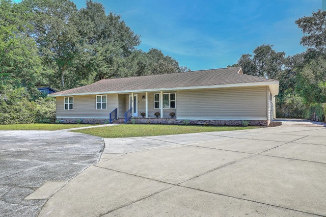 Photo of 1288 Old Colony Road, Mount Pleasant SC